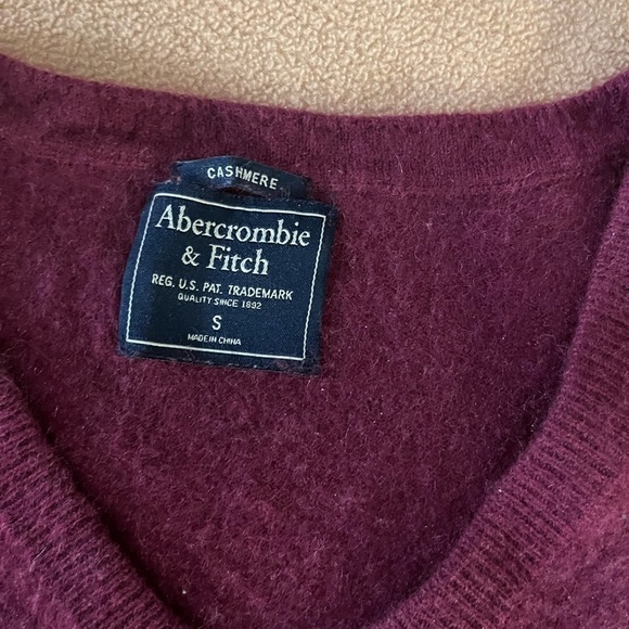 abercrombie and Fitch cashmere res top - Picture 2 of 7